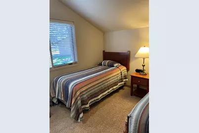 1990 Redtail Hawk Drive #RV15E, Redmond, OR 97756 - Photo 9