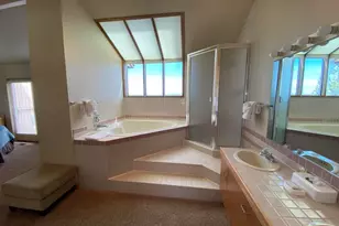 1990 Redtail Hawk Dr, Redmond, OR 97756 - Photo 23