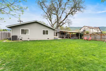 417 NW Midland Avenue, Grants Pass, OR 97526 - Photo 43