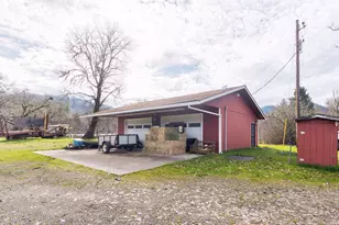 6795 Holland Loop Rd, Cave Junction, OR 97523 - Photo 29