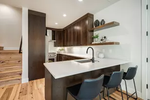 334 SW Roosevelt Ave, Bend, OR 97702 - Photo 9