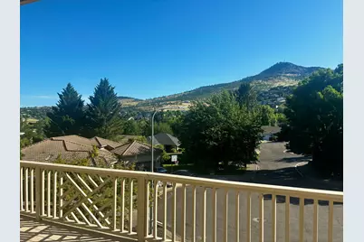 135 Candice Court, Medford, OR 97504 - Photo 3