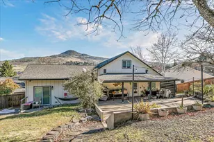 135 Candice Ct, Medford, OR 97504 - Photo 27