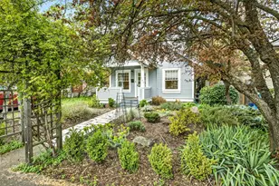 131 4th St, Ashland, OR 97520 - Photo 5