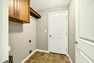 3851 Vly Mdws Dr, White City, OR 97503 - Photo 25