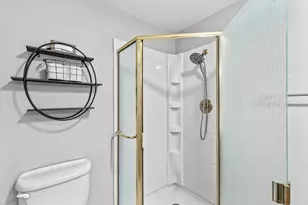 4131 W Griffin Creek Rd, Medford, OR 97501 - Photo 21