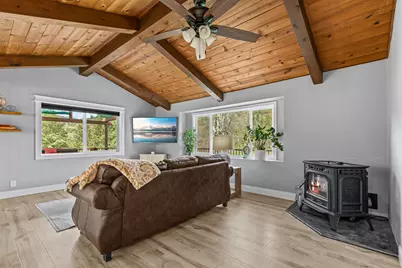 4131 W Griffin Creek Road, Medford, OR 97501 - Photo 9