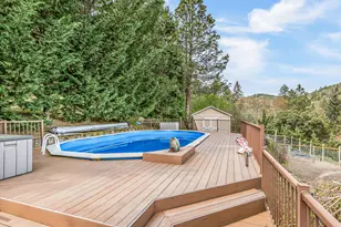 4131 W Griffin Creek Rd, Medford, OR 97501 - Photo 31