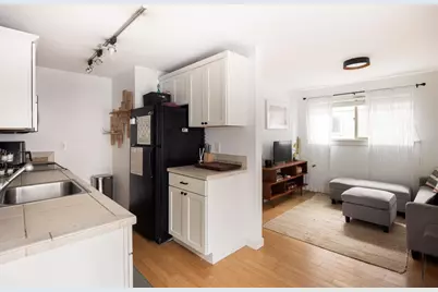 1010 NW Roanoke Avenue #APT 8, Bend, OR 97703 - Photo 5