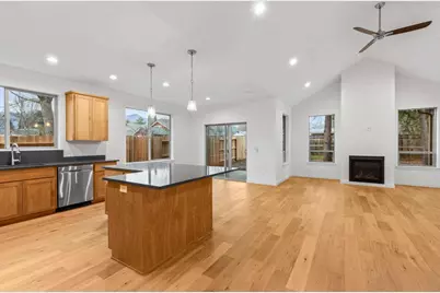 97 Gangnes Drive, Talent, OR 97540 - Photo 3