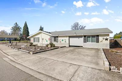 2987 Delta Waters Road, Medford, OR 97504 - Photo 1