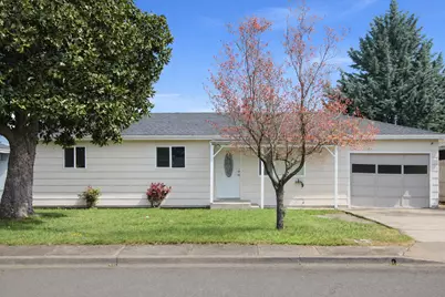 2816 Duell Avenue, Medford, OR 97501 - Photo 1