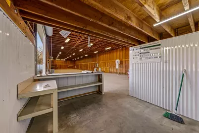 992 Ort Lane, Merlin, OR 97532 - Photo 29