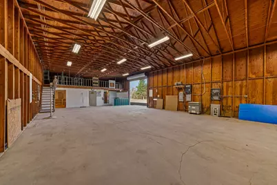 992 Ort Lane, Merlin, OR 97532 - Photo 15