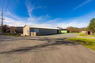 992 Ort Lane, Merlin, OR 97532 - Photo 5