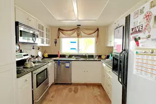 445 Midway Rd, Medford, OR 97501 - Photo 7