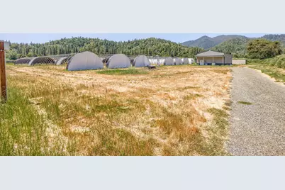 [Address not provided], Grants Pass, OR 97527 - Photo 45