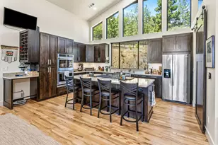 693 Ironwood Dr, Eagle Point, OR 97524 - Photo 15