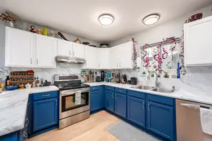 2044 NE Full Moon Dr, Bend, OR 97701 - Photo 9