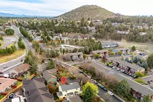 2044 NE Full Moon Dr, Bend, OR 97701 - Photo 25