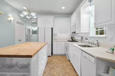 990 NE Wiest Way, Bend, OR 97701 - Photo 17