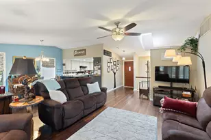 1335 NW Prospect Ave, Grants Pass, OR 97526 - Photo 5