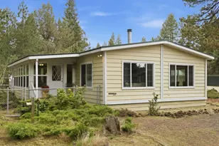 61067 Chuckanut Dr, Bend, OR 97702 - Photo 3