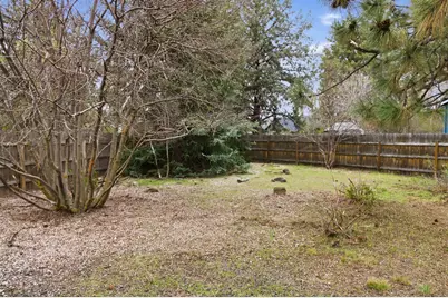 61067 Chuckanut Drive, Bend, OR 97702 - Photo 25