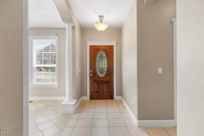 4549 Wolf Run Drive, Medford, OR 97504 - Photo 5