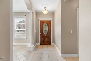 4549 Wolf Run Dr, Medford, OR 97504 - Photo 5