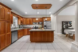 4549 Wolf Run Dr, Medford, OR 97504 - Photo 9