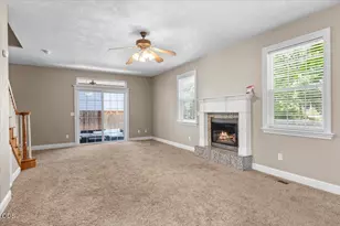 4549 Wolf Run Dr, Medford, OR 97504 - Photo 13