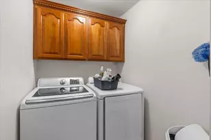 4549 Wolf Run Dr, Medford, OR 97504 - Photo 21