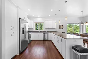 302 Penny Ln, Shady Cove, OR 97539 - Photo 15