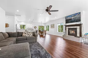 302 Penny Ln, Shady Cove, OR 97539 - Photo 11