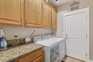 2232 Haviland Dr, Grants Pass, OR 97527 - Photo 29