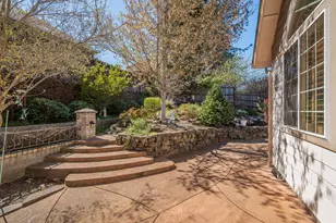 2232 Haviland Dr, Grants Pass, OR 97527 - Photo 35