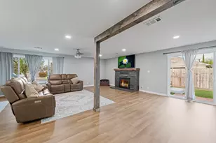 943 Winchester Ave, Medford, OR 97501 - Photo 7