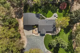 737 Pinecrest Dr, Grants Pass, OR 97527 - Photo 47