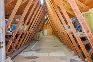 737 Pinecrest Dr, Grants Pass, OR 97527 - Photo 53