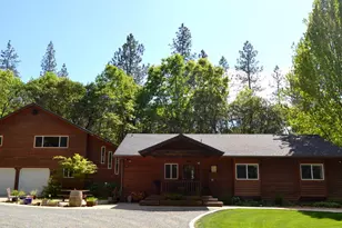 737 Pinecrest Dr, Grants Pass, OR 97527 - Photo 1