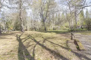 5600 Demaray Dr, Grants Pass, OR 97527 - Photo 39