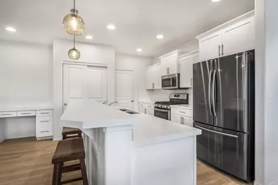 2555 NW Ivy Way, Redmond, OR 97756 - Photo 13