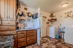 245 Hwy 234, Eagle Point, OR 97524 - Photo 11