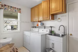 395 Autumn Ln, Jacksonville, OR 97530 - Photo 19