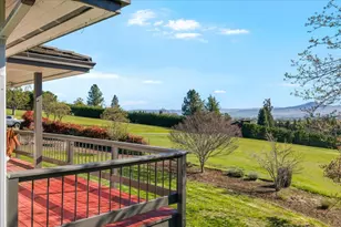 395 Autumn Ln, Jacksonville, OR 97530 - Photo 43