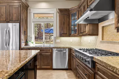 2589 NW Champion Circle, Bend, OR 97703 - Photo 15