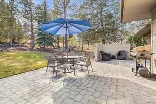 2589 NW Champion Cir, Bend, OR 97703 - Photo 49