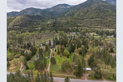 5270 Rogue River Highway, Grants Pass, OR 97527 - Photo 61