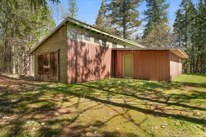 525 Templin Avenue, Grants Pass, OR 97526 - Photo 37